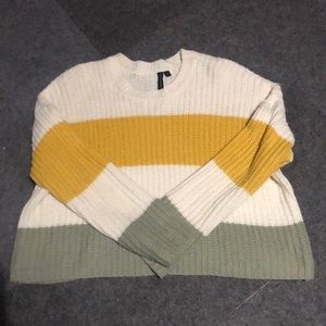 Moon and Madison Sweater (Size Small)